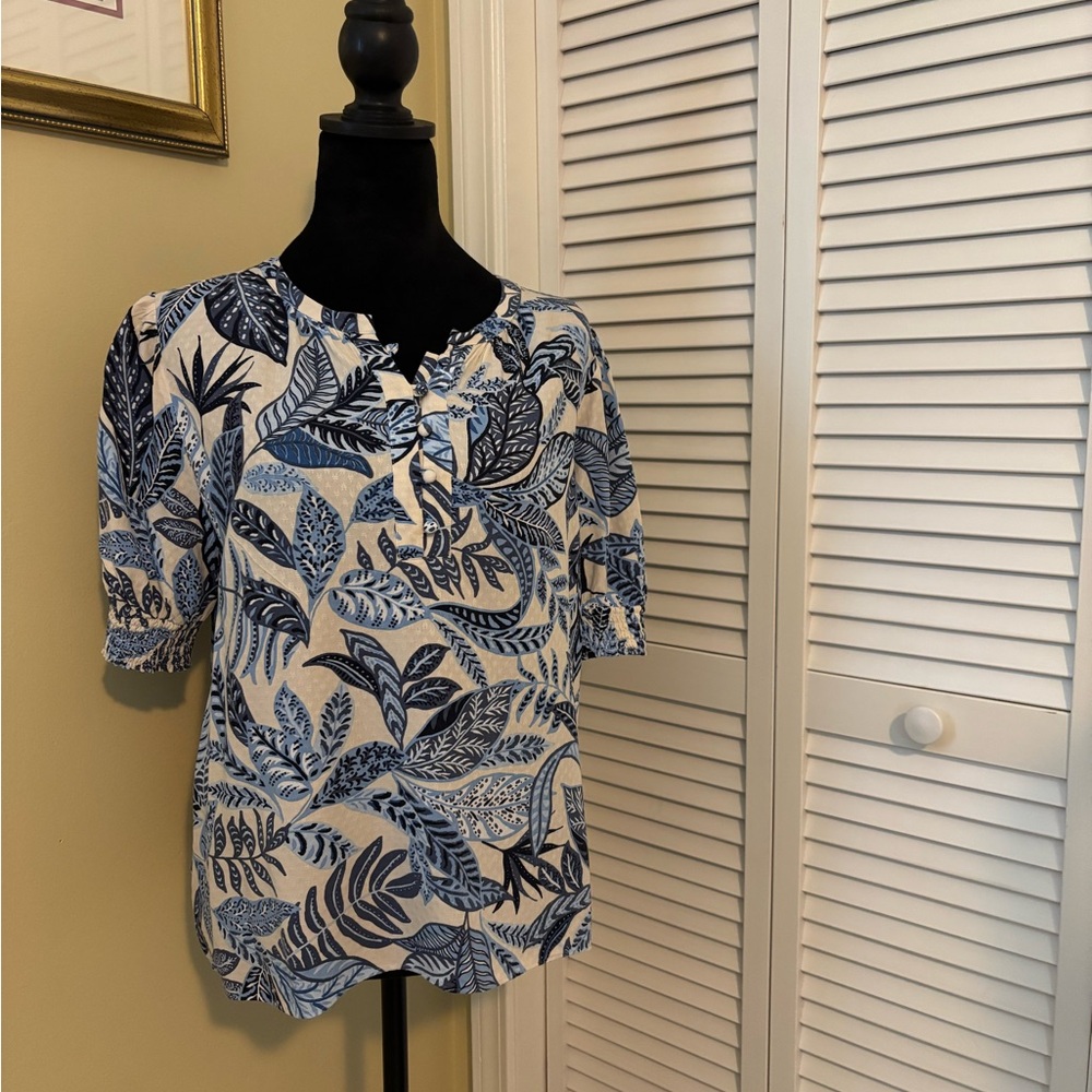 Ann Taylor Blue and White Mandarin Collar Blouse